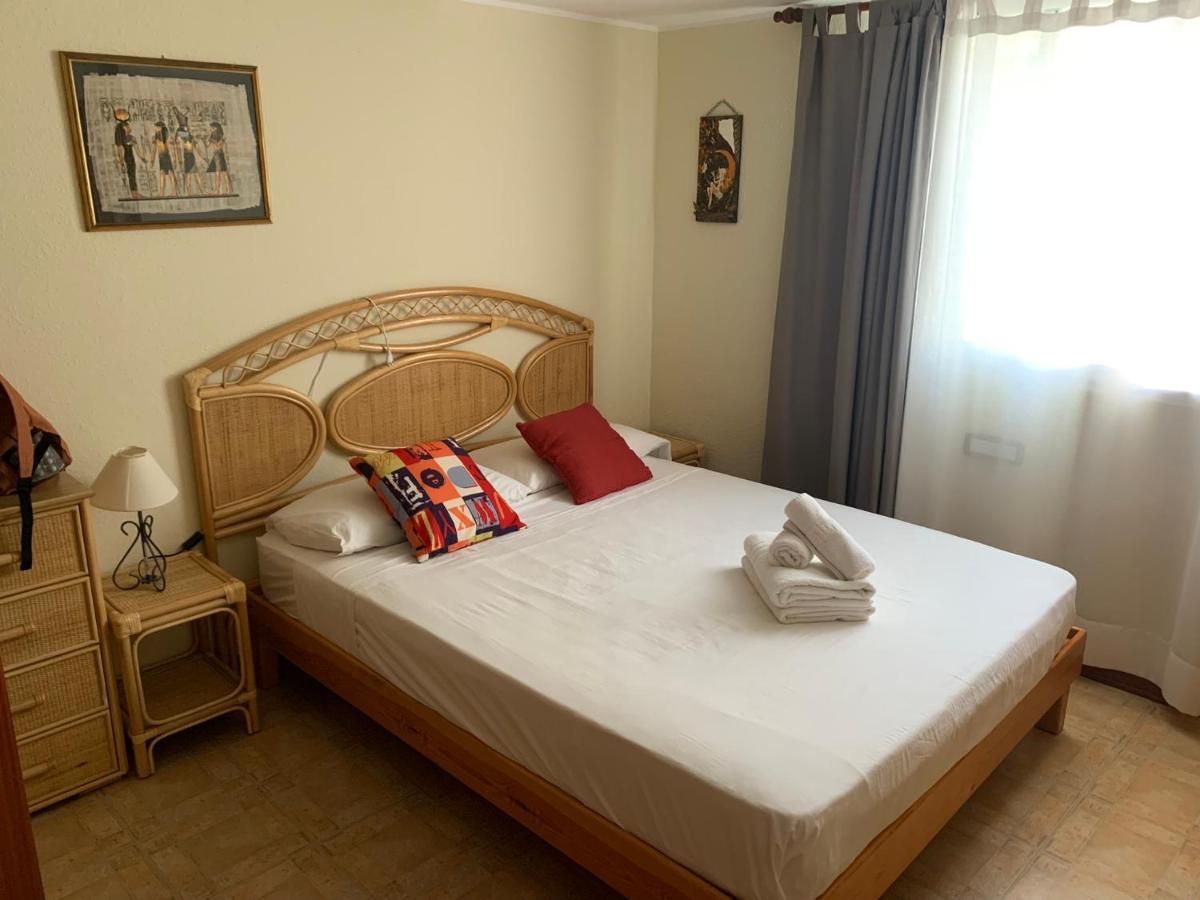 Apartamentos Miranda Ес Пухолс Екстериор снимка